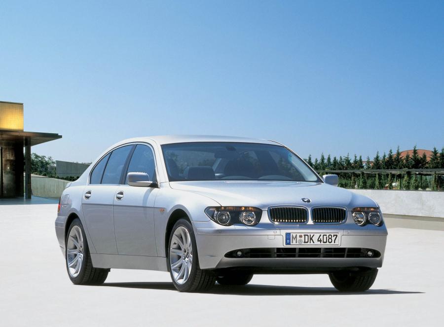  BMW 7-Series 2002 года  (фото 19 из 79)